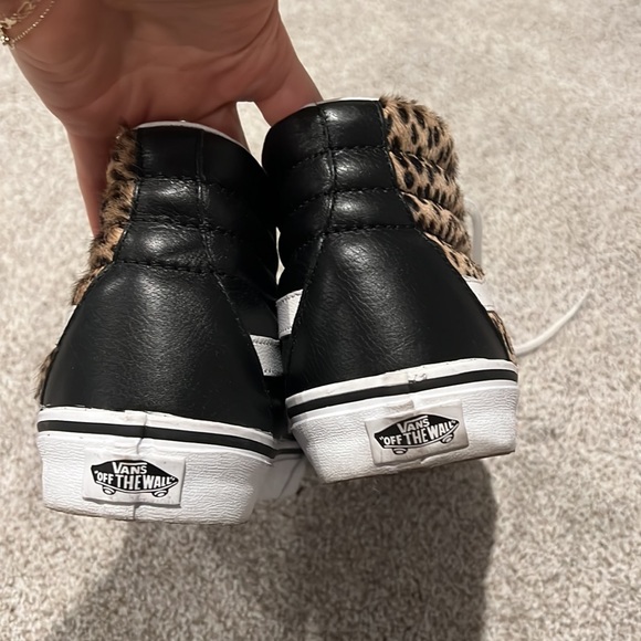 Leopard vans - Picture 3 of 8